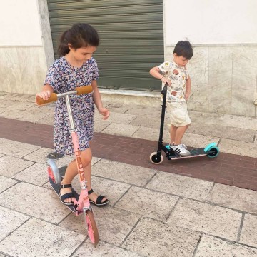 Foldable Urban Scooter Story Lux Commuter-different colors in stock!